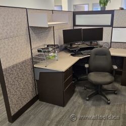 Patterned Two-Tone Teknion Cubicle Systems Divider Wall Panels